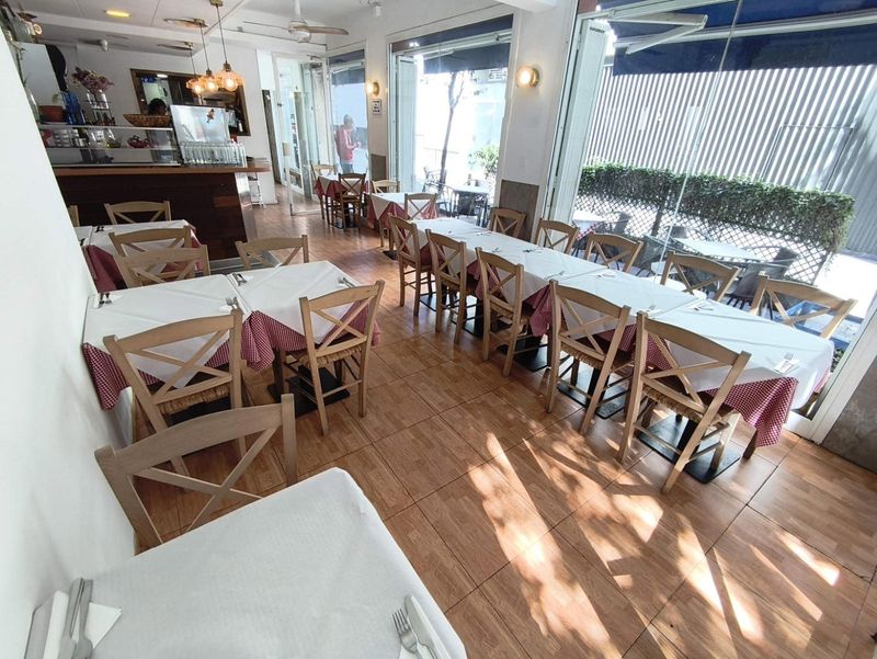 Restaurante en traspaso Barcelona. Ref: 2476. Kamvy