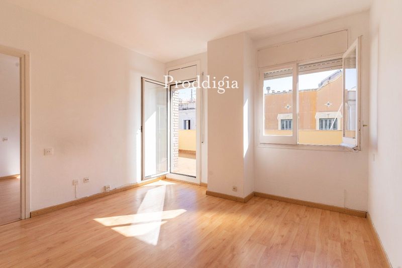 Piso de una habitación con terraza en Ciutat de Balaguer