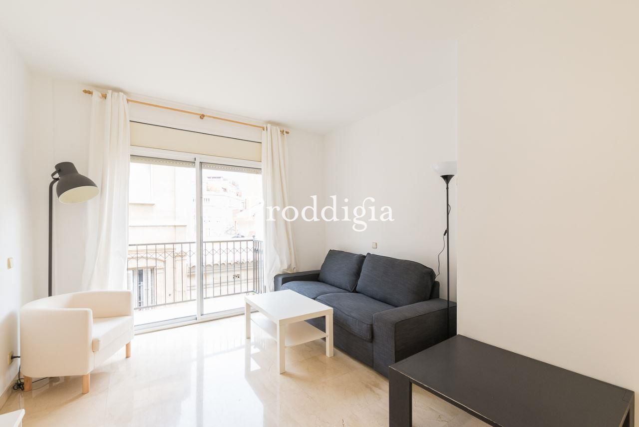 Piso en alquiler Barcelona. Ref: 13287. Proddigia