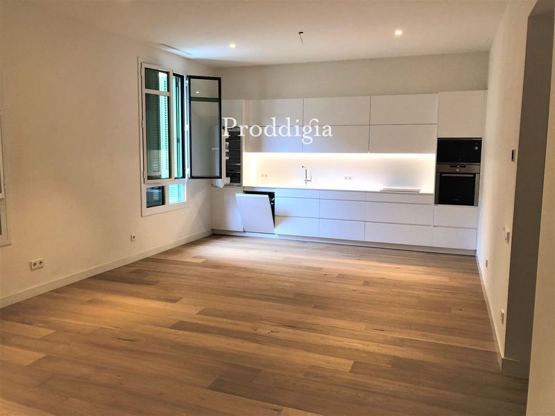 Flat in calle de Plató. Sant Gervasi - Galvany