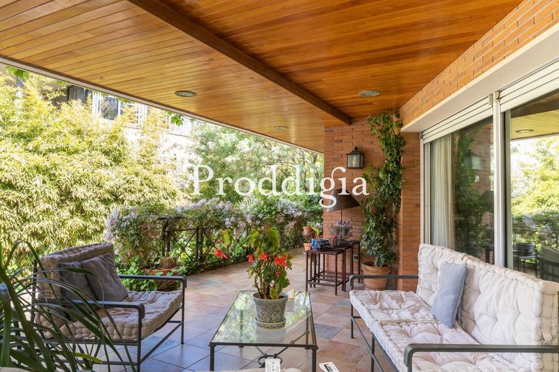 VISITA VIRTUAL DISPONIBLE. Impresionante casa en zona Arxiu