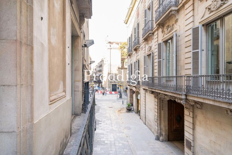 Piso A REFORMAR en Barrio Gótico