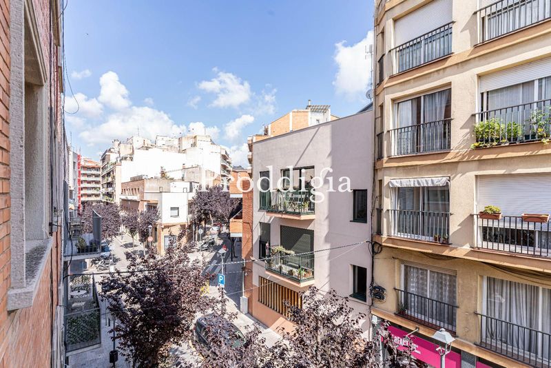 Piso ideal en el centro con ascensor