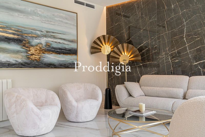 Vivienda reformada A ESTRENAR con PISCINA en Sant Gervasi - Galvany