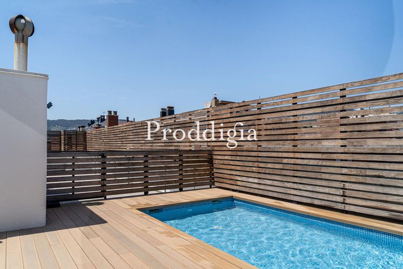 Vivienda reformada A ESTRENAR con PISCINA en Sant Gervasi - Galvany