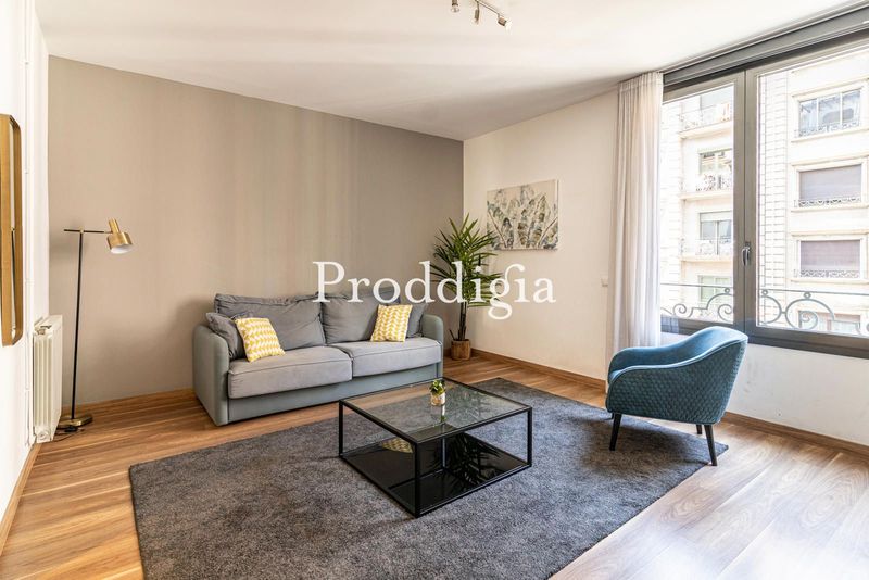 Exclusivos apartamentos en calle Balmes. Aquiler temporal