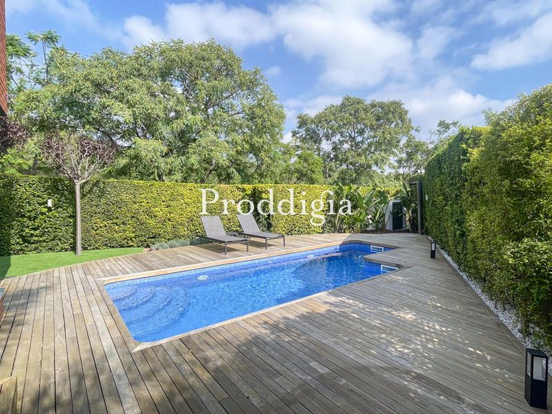 Exclusiva vivienda en Viladecans: lujo, comodidad y espacio en una ubicación privilegiada