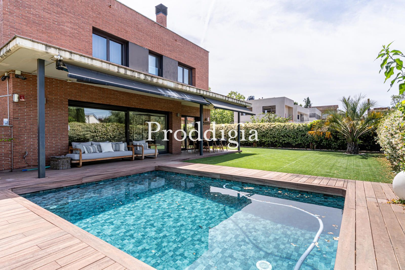 Chalet Independiente en venta Sant Cugat del Vallès, Barcelona. Ref: 15908. Proddigia