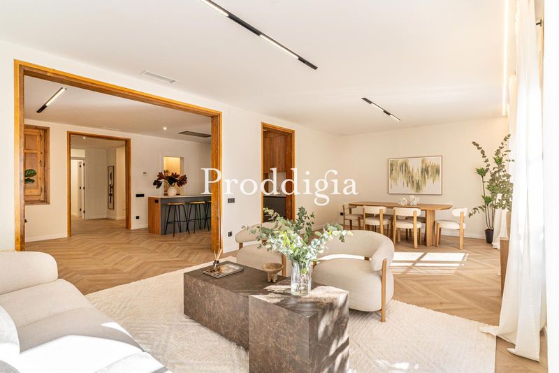 Espectacular piso a estrenar en finca clásica de 5 dormitorios + vestidores