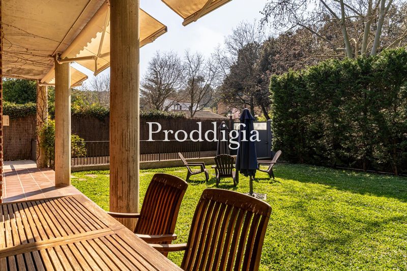 Exclusiva casa con jardín y piscina en Can Trabal