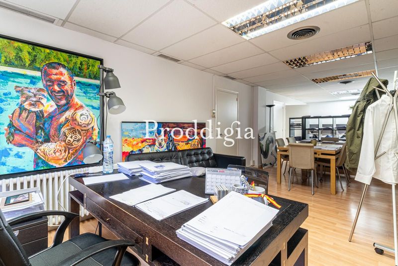 Oficina de 130 m² en alquiler – amplia y perfectamente acondicionada
