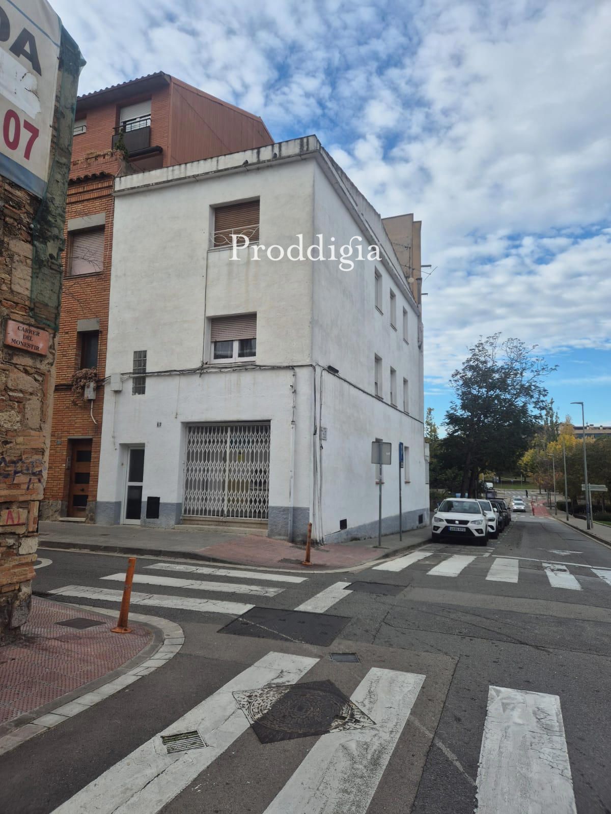 Singular Building for sale Sant Cugat del Vallès, Barcelona. Ref: 16141. Proddigia