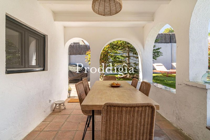Encantadora casa nueva con zona exterior y piscina en Valldoreix