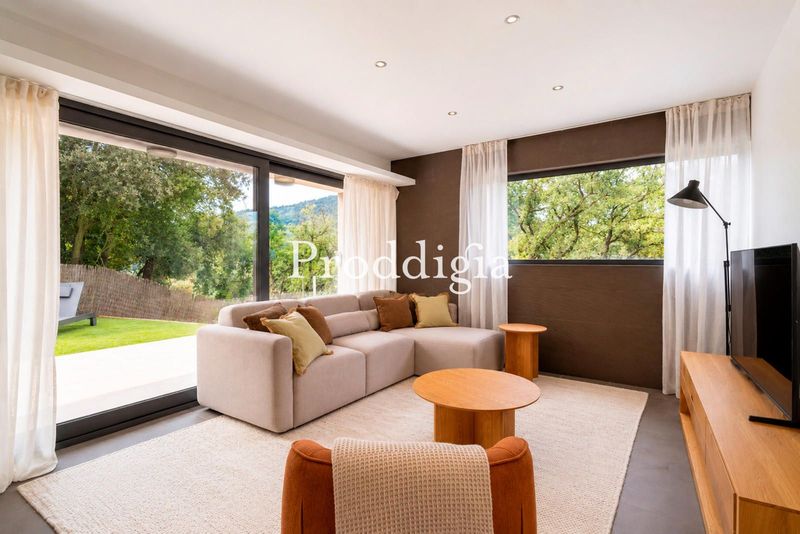 FOREST VILLA BARCELONA: naturaleza, diseño y tranquilidad