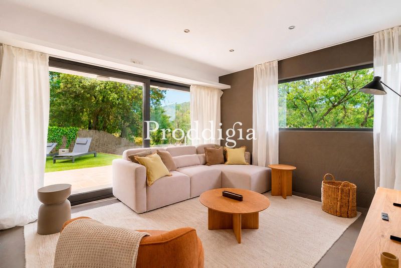 FOREST VILLA BARCELONA: naturaleza, diseño y tranquilidad