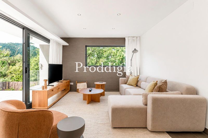 FOREST VILLA BARCELONA: naturaleza, diseño y tranquilidad