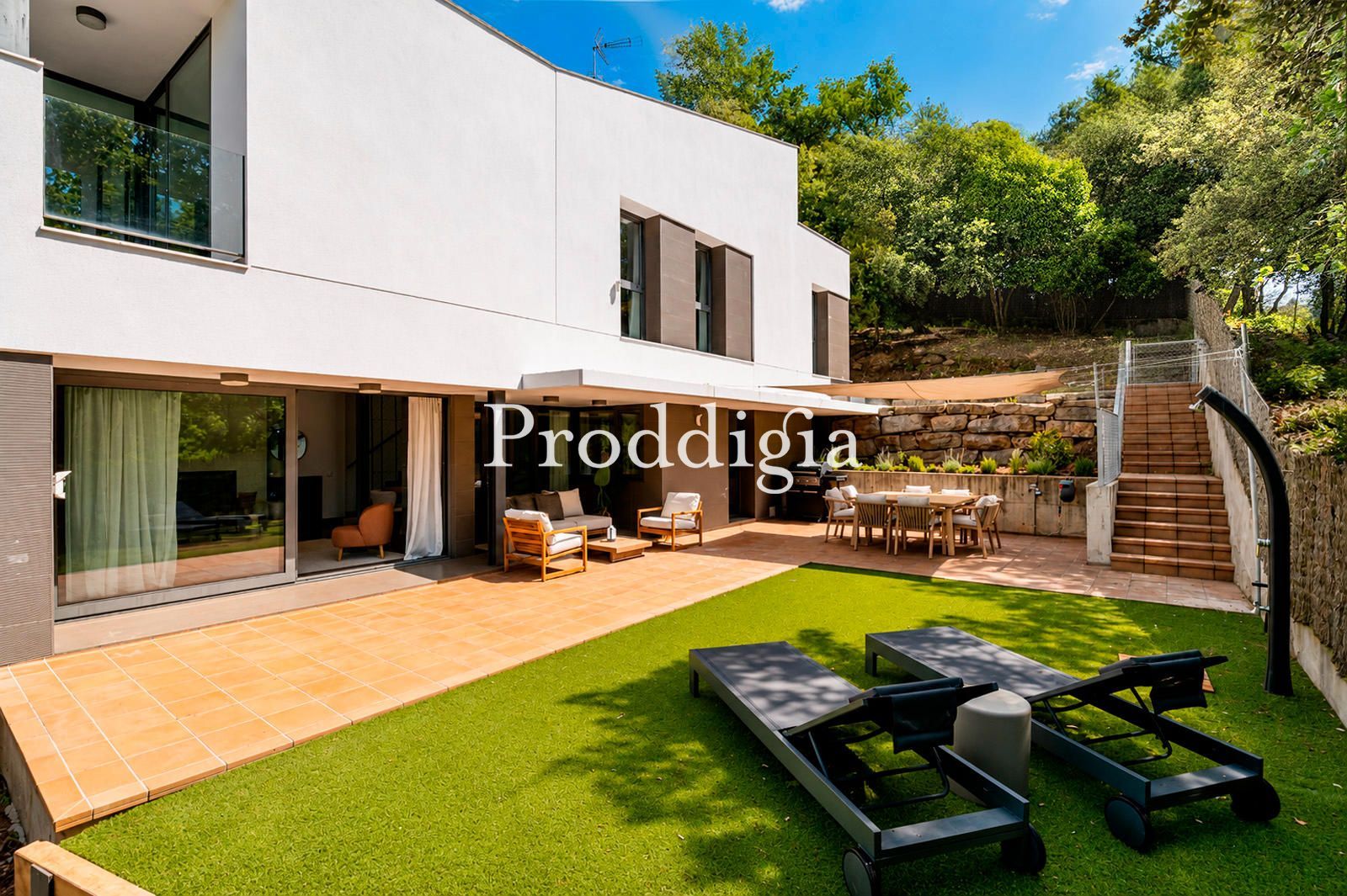 FOREST VILLA BARCELONA: naturaleza, diseño y tranquilidad