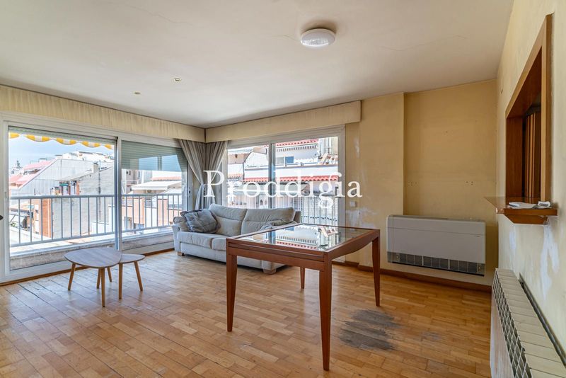 Ático esquinero de 2 habitaciones dobles con 2 baños en Torreblanca
