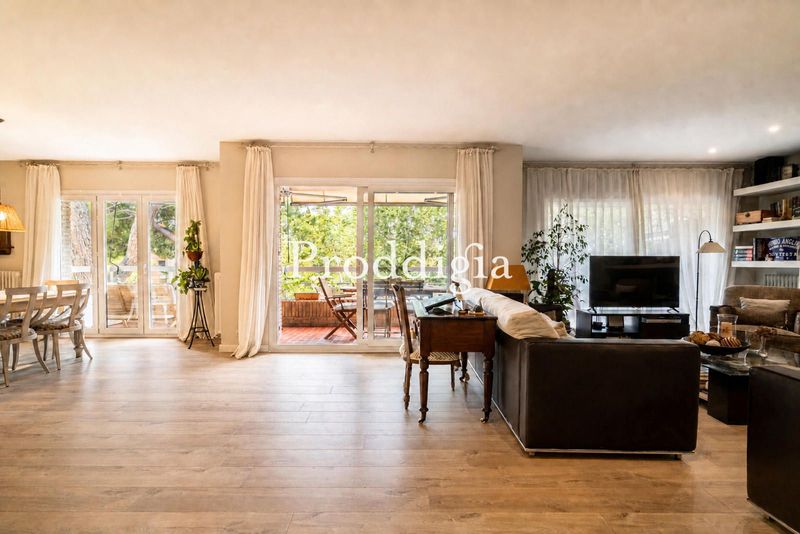 Espectacular ático duplex en Eixample de 250m