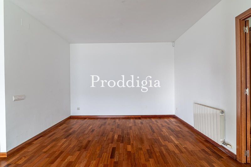 Piso de alquiler en Torreblanca de 4 habitaciones delante del colegio Europa