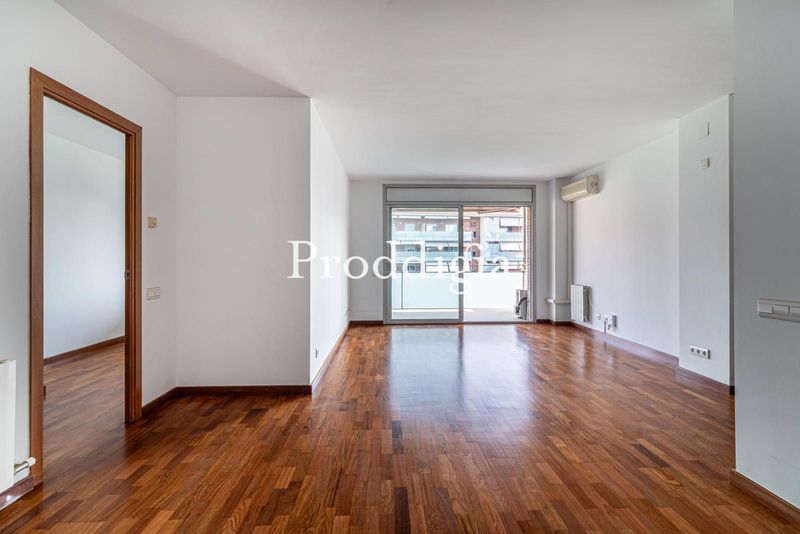 Piso de alquiler en Torreblanca de 4 habitaciones delante del colegio Europa