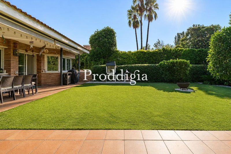 Casa con piscina en Mirasol