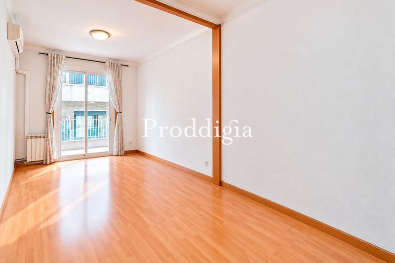 PISO EN EXCLUSIVA EN CALLE DR. RIZAL