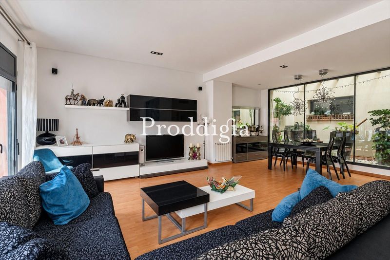 Impresionante piso de 5 habitaciones en el centro de Sant Cugat
