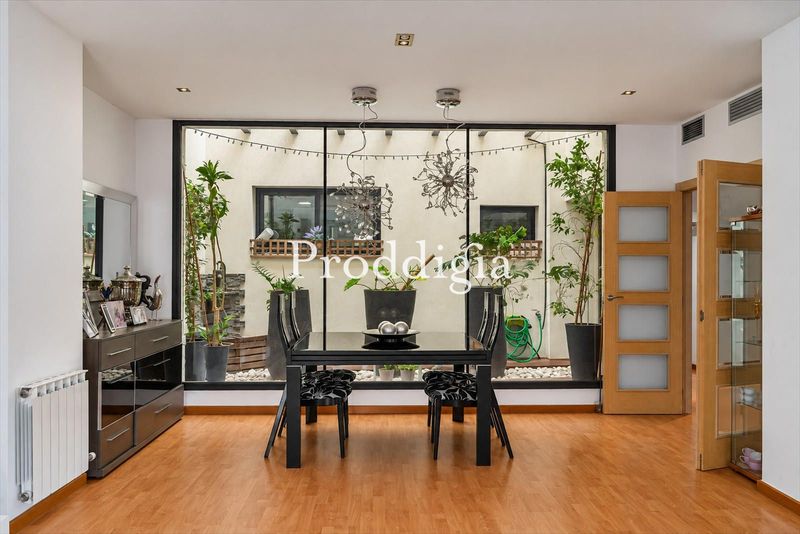 Impresionante piso de 5 habitaciones en el centro de Sant Cugat