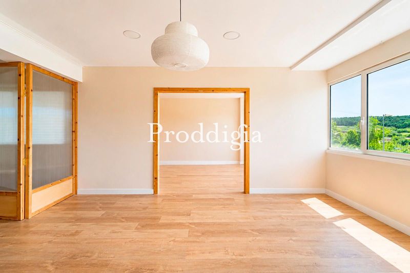 Oficina a estrenar de 196m² con increíbles vistas a Collserola