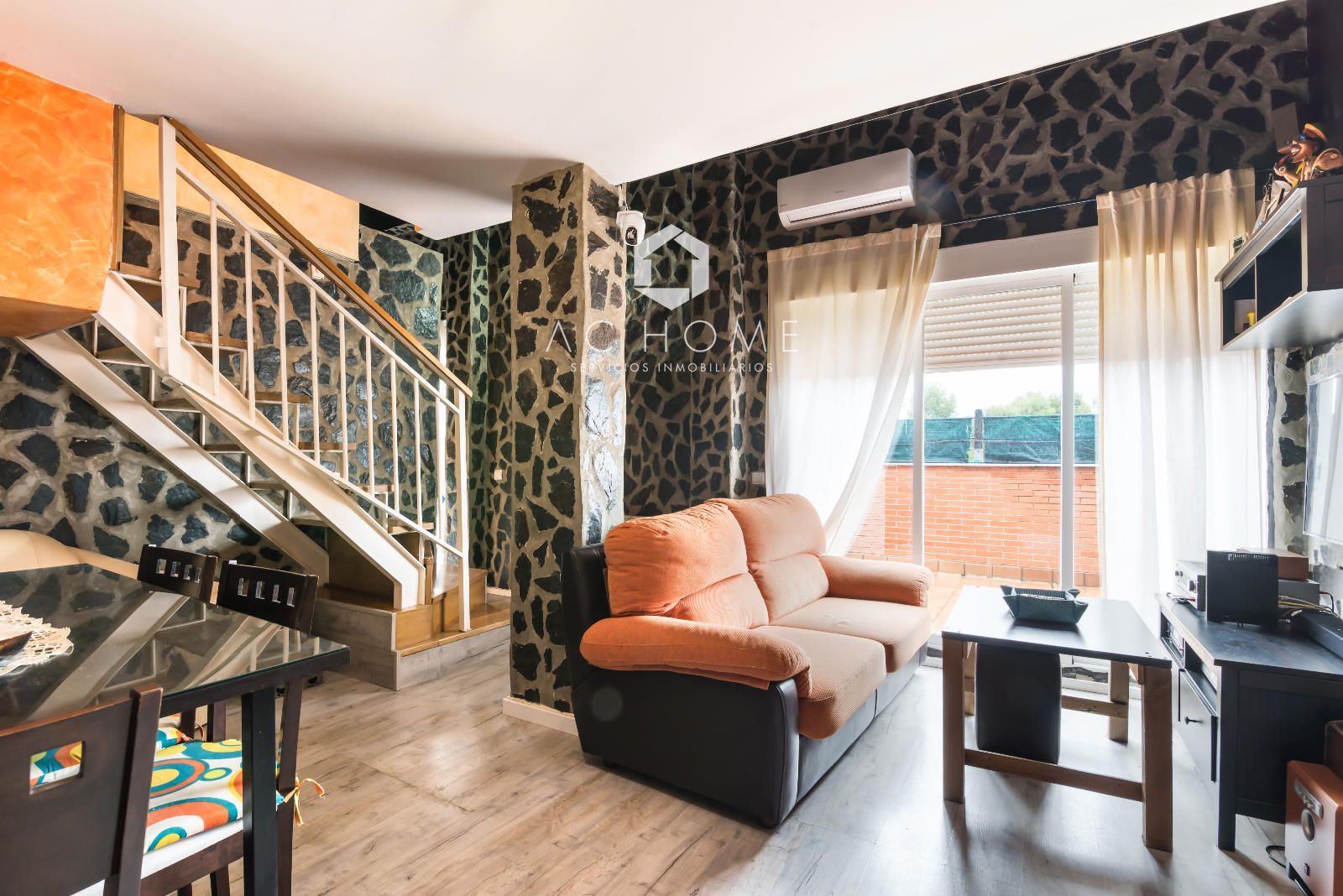 Dúplex en venta Loeches, Madrid. Ref: 1310. AC HOME