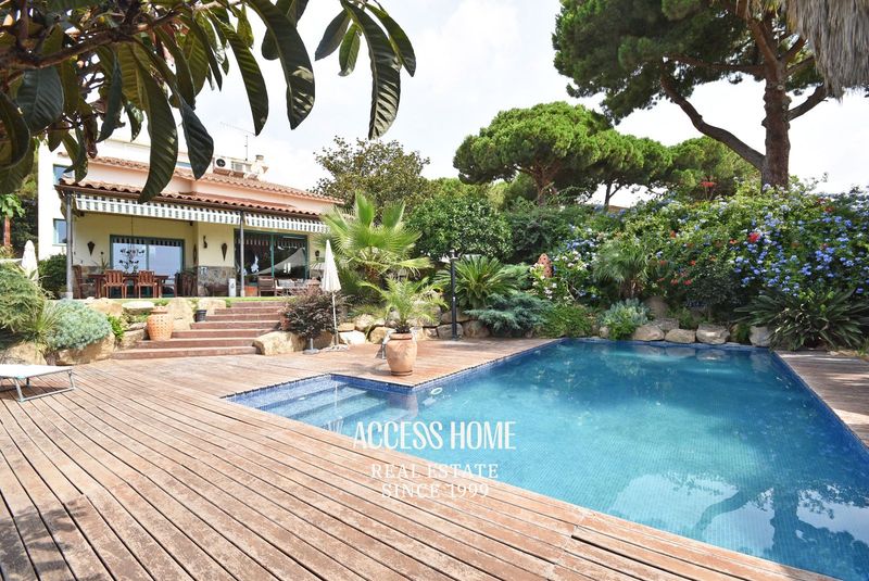 Chalet Independiente en venta Cabrils, Barcelona. Ref: 2569. Access Home 