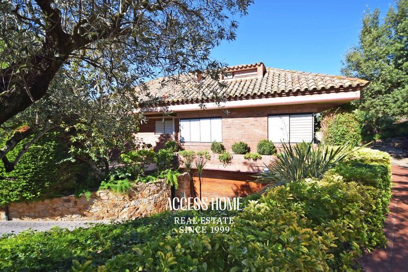 Chalet Independiente en alquiler Sant Vicenç de Montalt, Barcelona. Ref: 3089. Access Home 