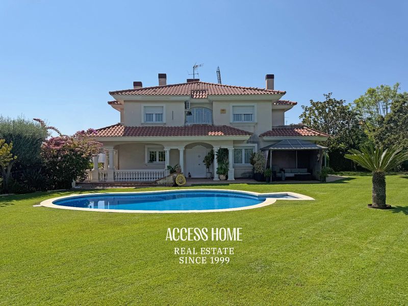 Casa en venta Alella, Barcelona. Ref: 4026. Access Home 