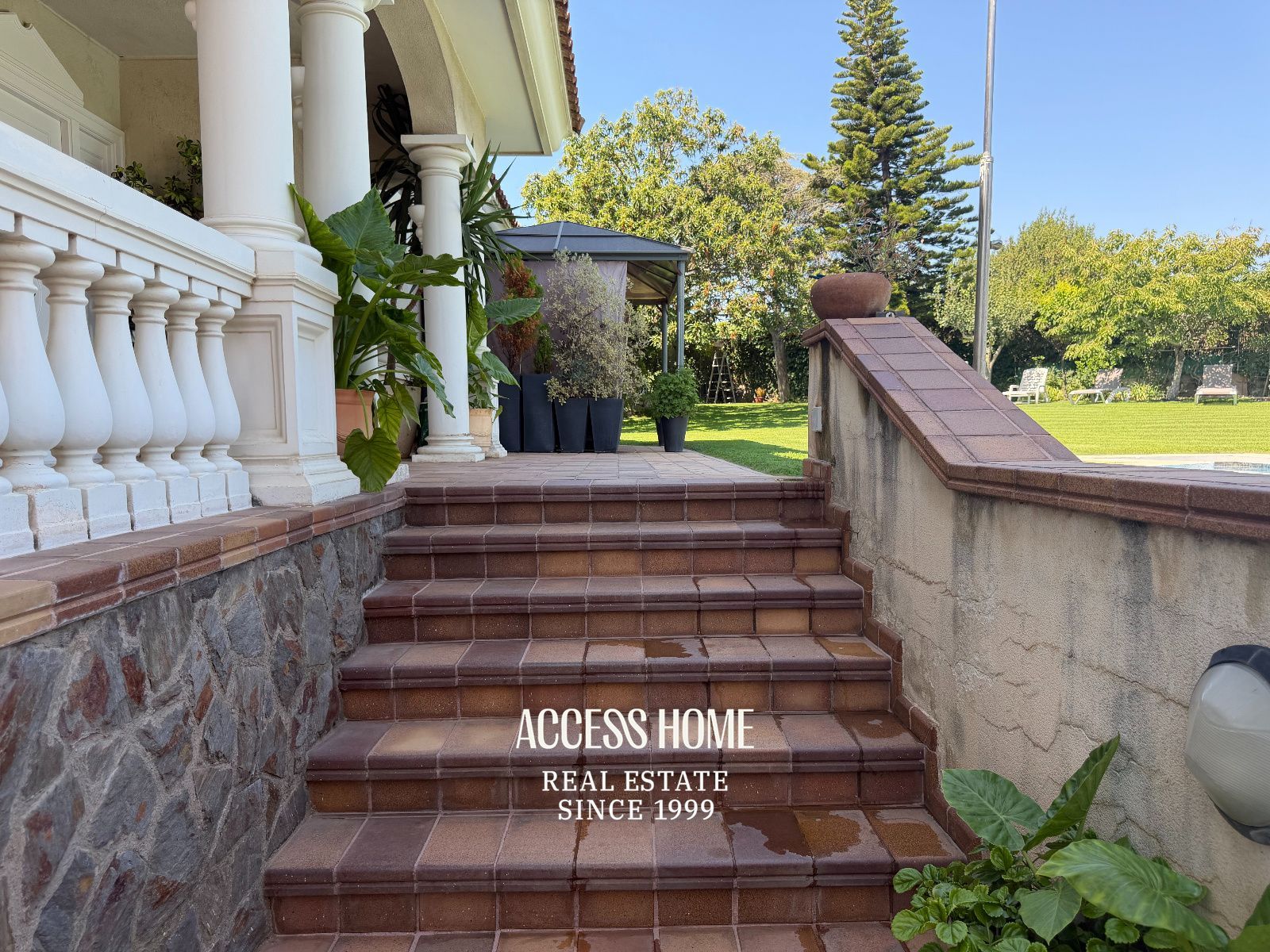 Casa a tres vientos con jardín y piscina privada cerca del centro de Alella - Foto 17
