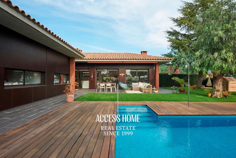 Chalet Independiente en venta Sant Vicenç de Montalt, Barcelona. Ref: 4376. Access Home 