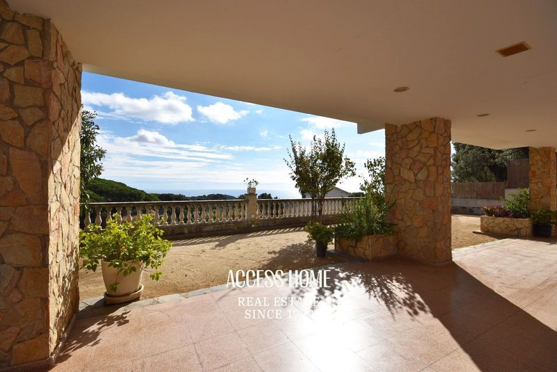Chalet Independiente en venta Arenys de Munt, Barcelona. Ref: 4411. Access Home 