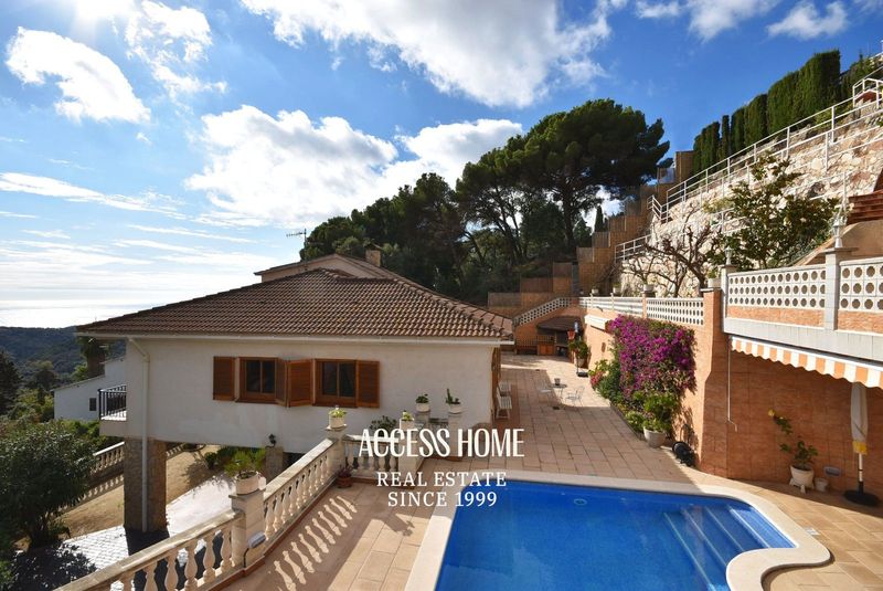 Chalet Independiente en venta Arenys de Munt, Barcelona. Ref: 4411. Access Home 