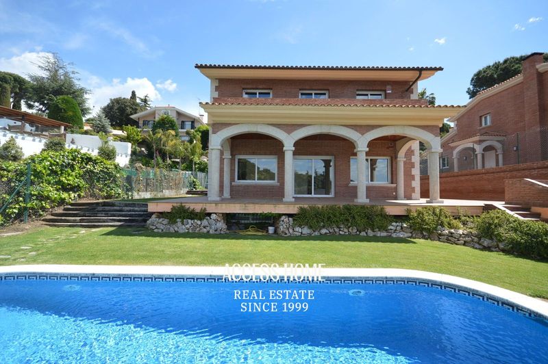 Chalet Independiente en venta Sant Vicenç de Montalt, Barcelona. Ref: 4438. Access Home 