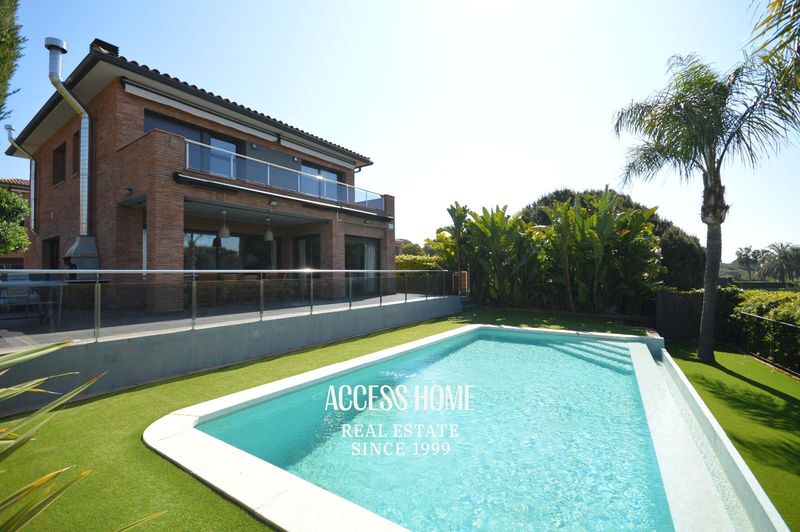 Chalet Independiente en venta Caldes d