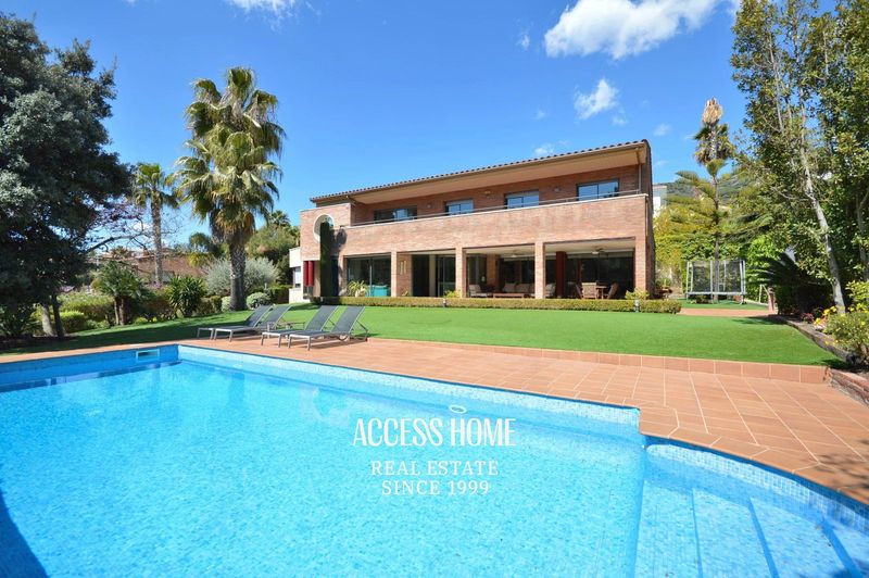 Chalet Independiente en venta Teià, Barcelona. Ref: 4470. Access Home 