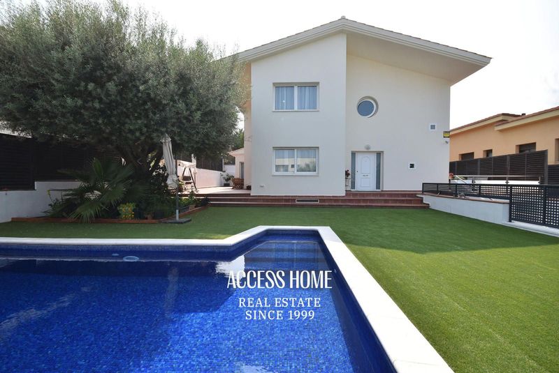 Chalet Independiente en venta Alella, Barcelona. Ref: 4492. Access Home 