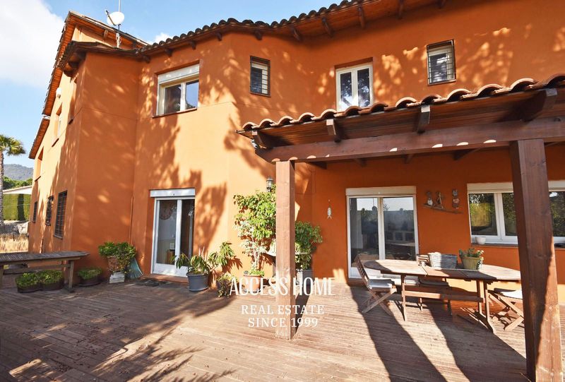 Chalet Independiente en venta Cabrils, Barcelona. Ref: 4522. Access Home 
