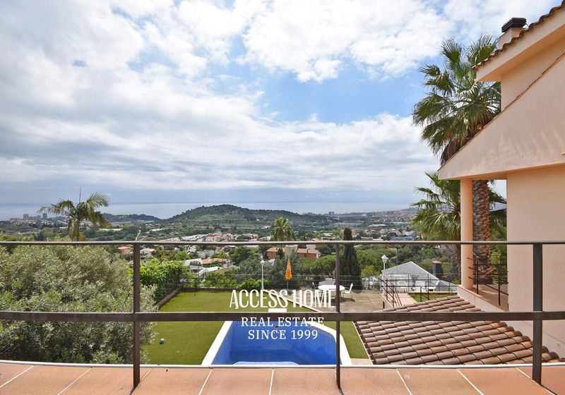 Chalet Independiente en venta Badalona, Barcelona. Ref: 4536. Access Home 