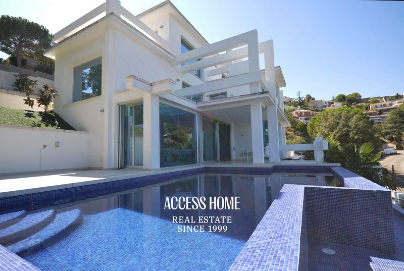 Chalet Independiente en venta Alella, Barcelona. Ref: 4539. Access Home 