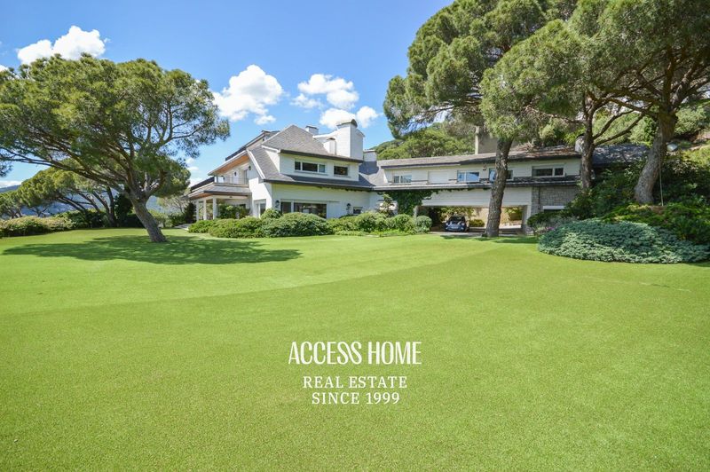 Chalet Independiente en venta Cabrils, Barcelona. Ref: 4553. Access Home 