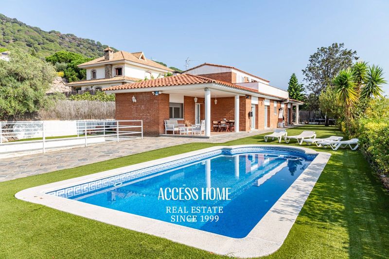 Chalet Independiente en venta Argentona, Barcelona. Ref: 4585. Access Home 