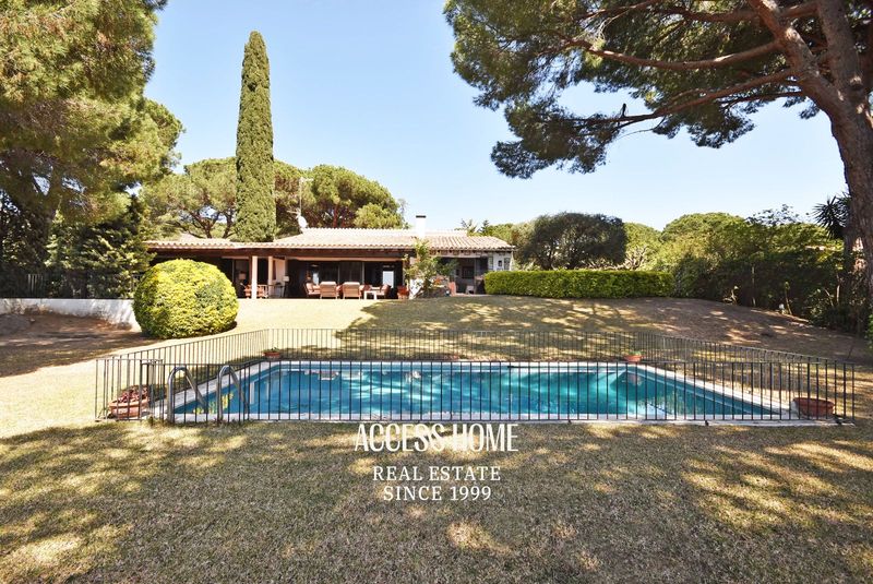 Chalet Independiente en venta Sant Vicenç de Montalt, Barcelona. Ref: 4638. Access Home 