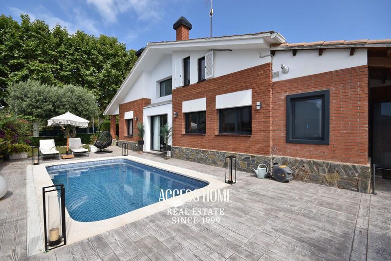 Chalet Independiente en venta Canet De Mar, Barcelona. Ref: 4691. Access Home 