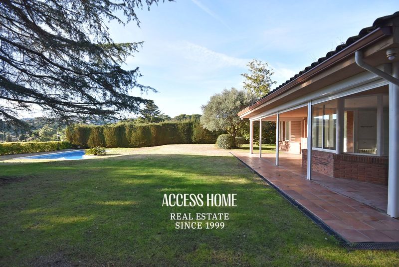 Chalet Independiente en alquiler Sant Vicenç de Montalt, Barcelona. Ref: 4748. Access Home 